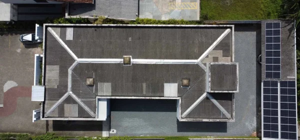 Projeto de casa residencial com placa solar