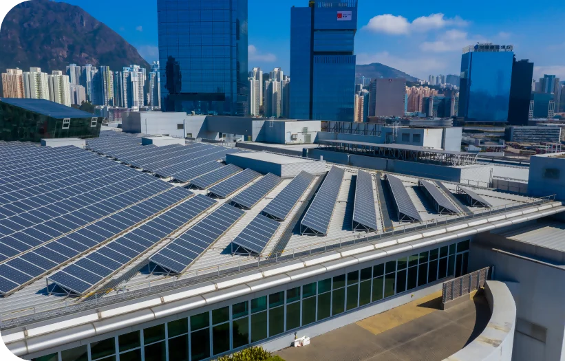 Terraço com várias placas solares